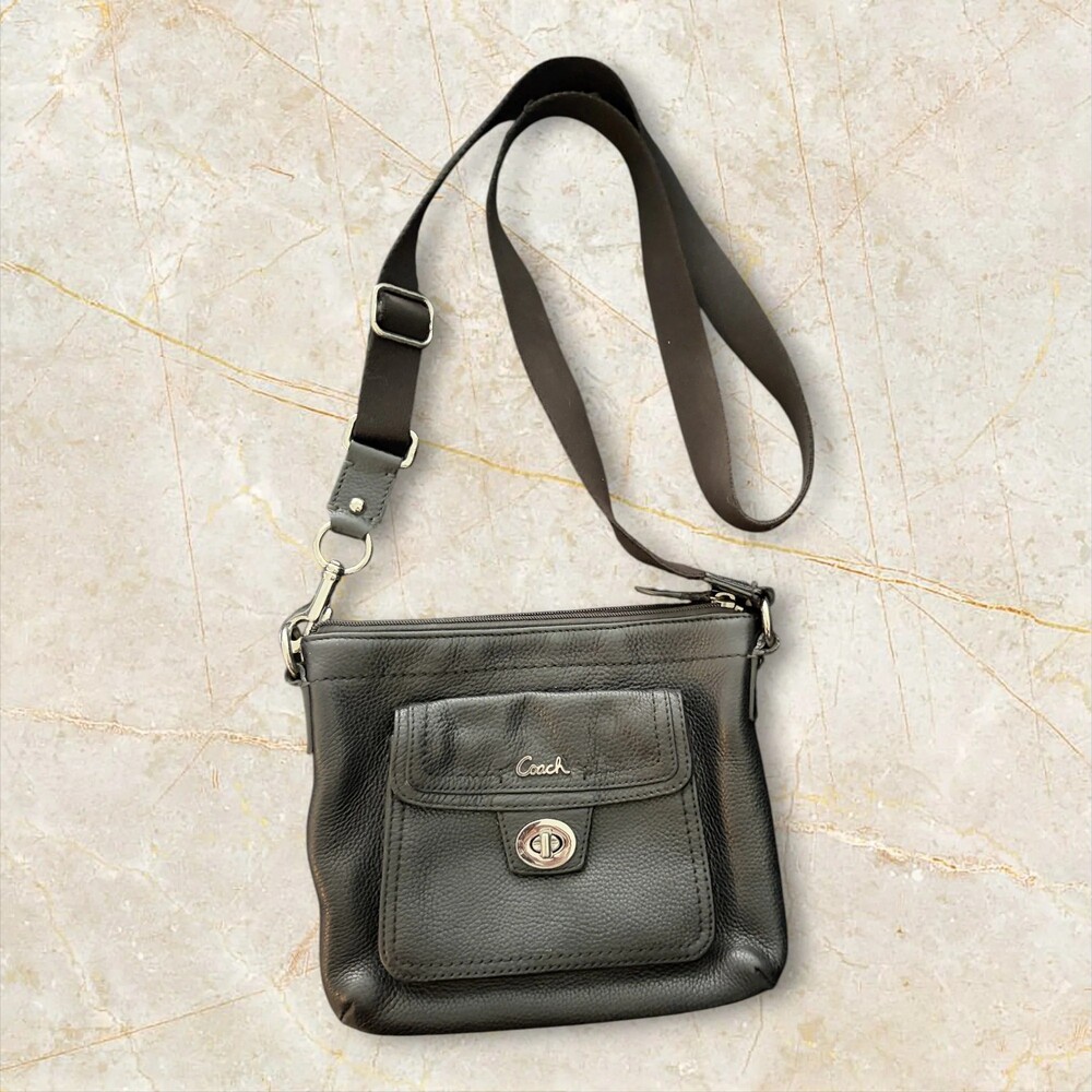 Coach Penelope Slim Turnlock Crossbody/Swingpack F16533